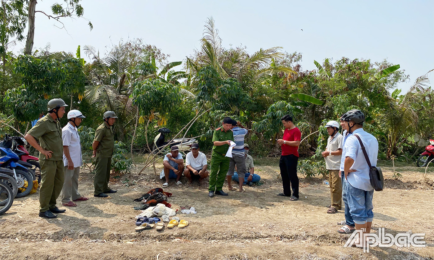 Hiện trường vụ đá gà tại ấp Lợi An xã Bình Tân