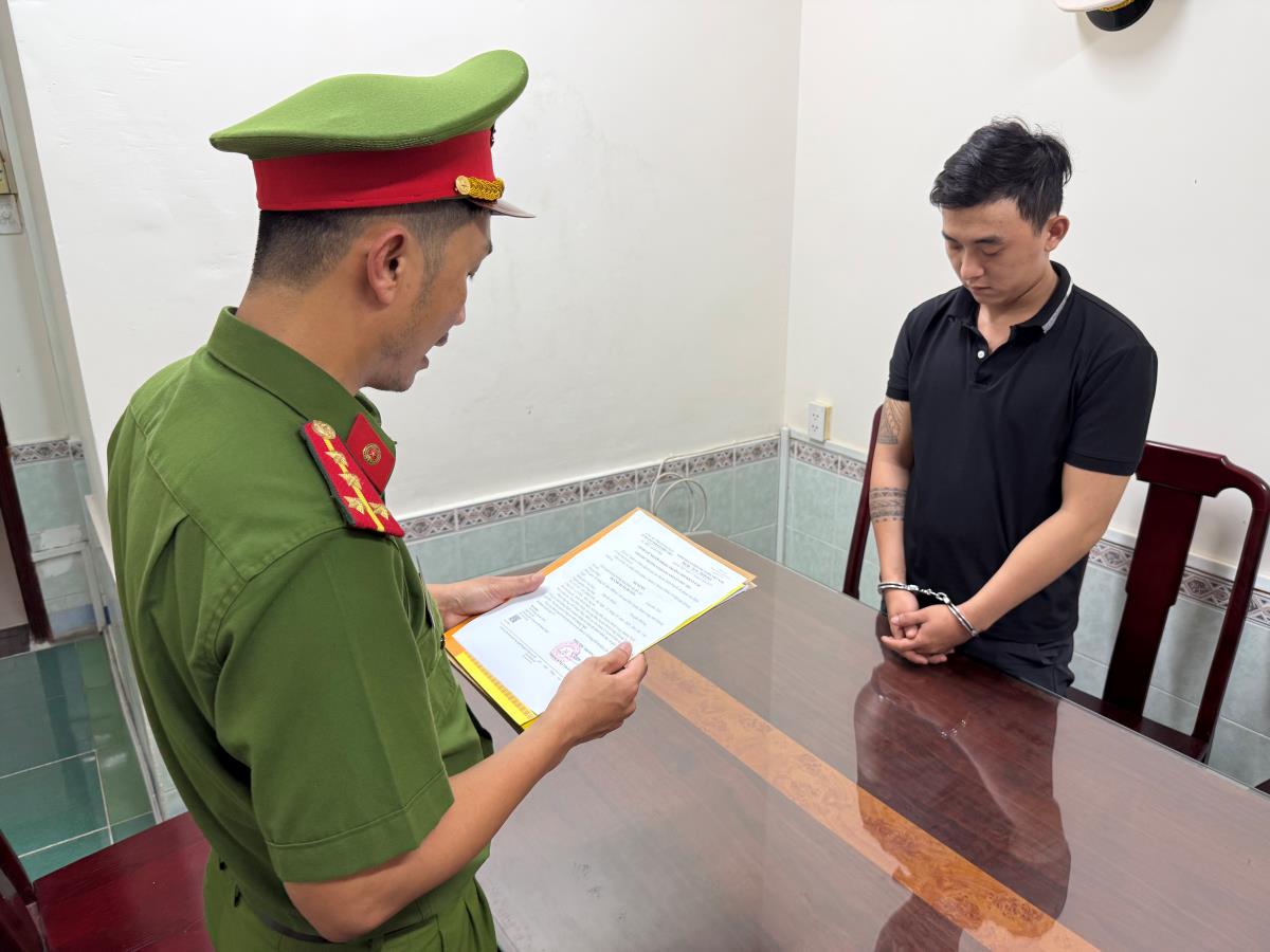 Cơ quan Công an bắt khẩn cấp đối tượng Duyễn.