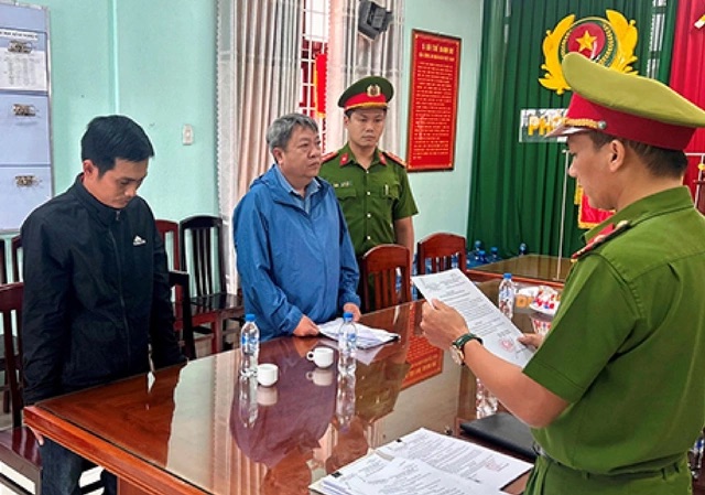 Cựu chủ tịch phường ở Bình Định tiếp tục bị khởi tố vì sai phạm đất đai - Ảnh 1.