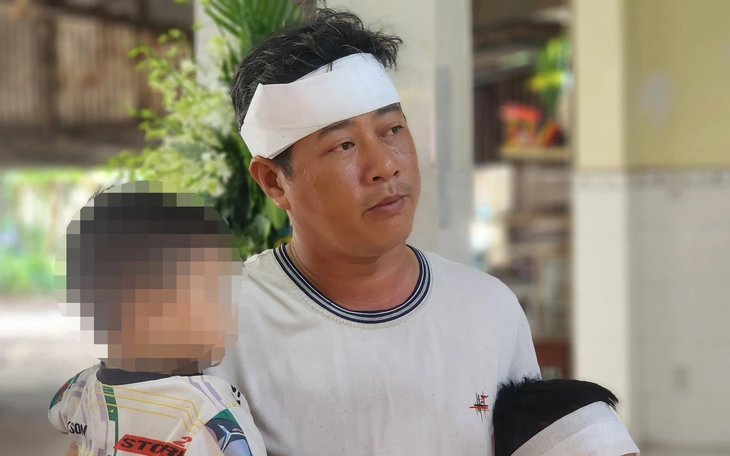Rơi nước mắt hình ảnh giấy khen bé ngoan, bình sữa cạnh di ảnh của hai mẹ con ở Khánh Hòa - Ảnh 4.