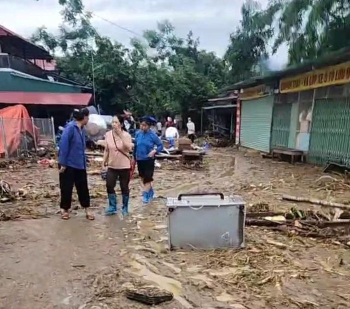 Nhiều tài sản của người dân tại huyện Ba Bể bị lũ cuốn trôi trong đêm. Ảnh: B. Bể