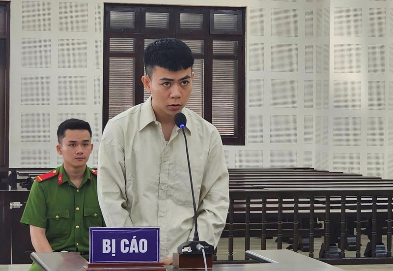 Đệ tử trùm lừa đảo Mr.Pips ở Đà Nẵng lĩnh 8 năm tù De tu trum lua dao Mr.Pips o Da Nang linh 8 nam tu