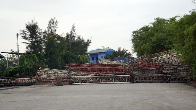 Hải Dương: Điều tra vụ cháy hàng loạt container ở cảng Phú Thái ảnh 5