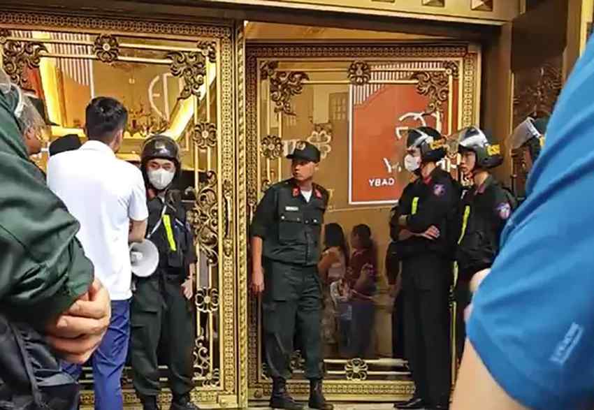 Danh tính trùm giang hồ khét tiếng Thanh Hoá mà công an vừa phong toả, khám nhà - Ảnh 1. Danh tính trùm giang hồ khét tiếng Thanh Hoá mà công an vừa phong toả, khám nhà - Ảnh 1.