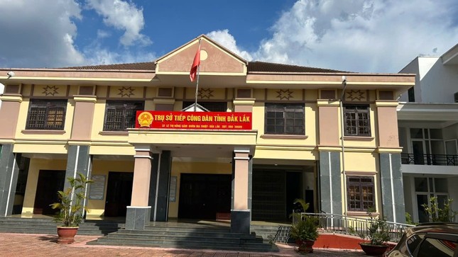 Chủ tịch tỉnh và nhiều chủ tịch huyện ở Đắk Lắk ‘quên’ tiếp dân ảnh 1