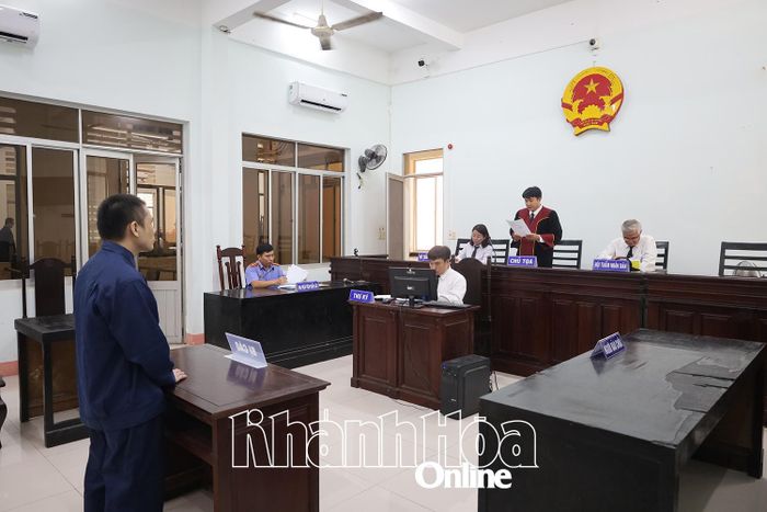 Quang cảnh phiên tòa.