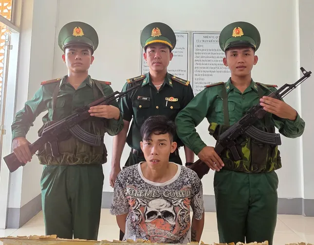 Ngư phủ đem ma túy ra biển để... sử dụng ảnh 1