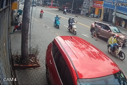 Giám đốc Công an Bình Dương yêu cầu điều tra vụ người đàn ông đạp ngã nữ xe ôm