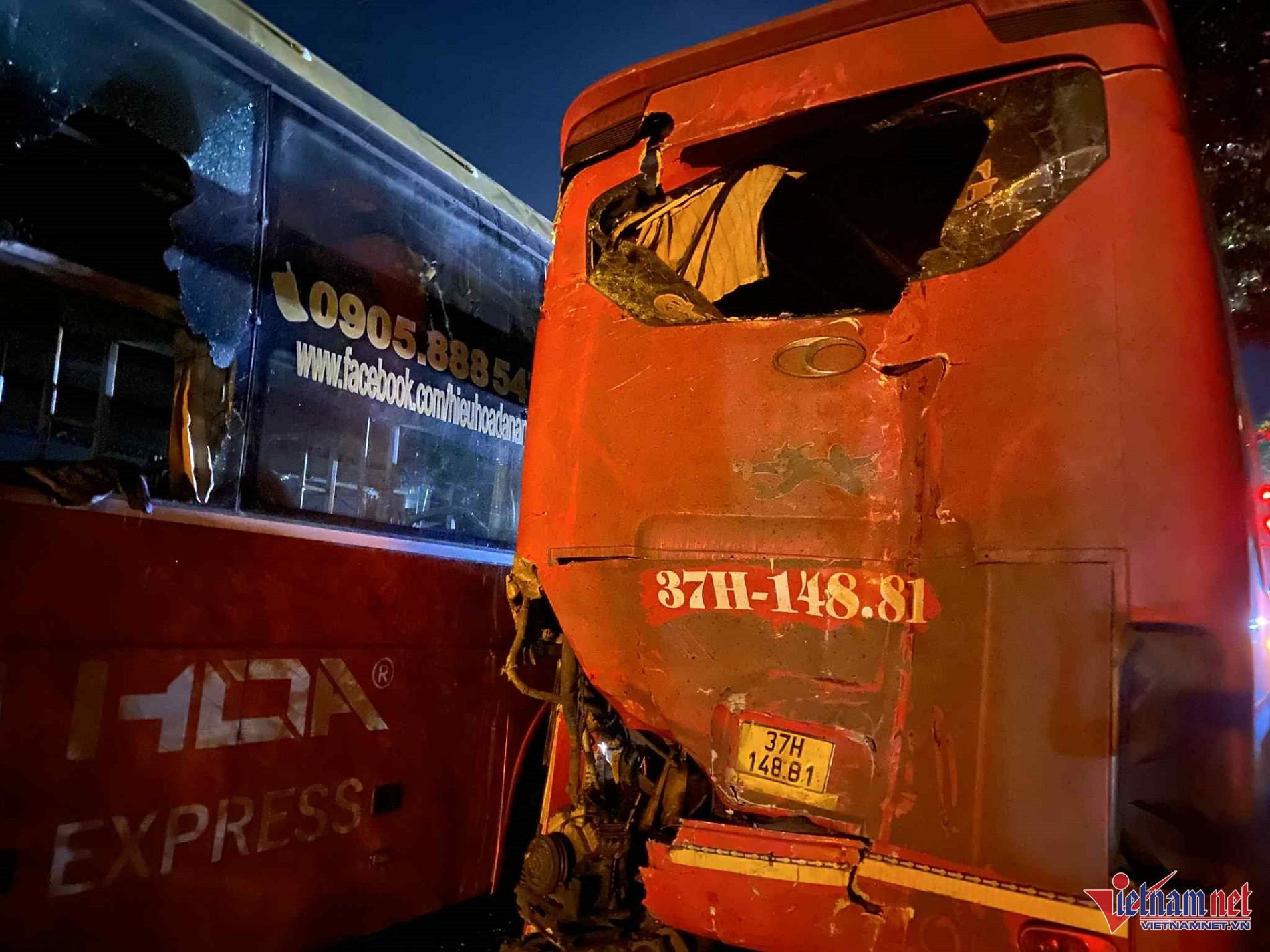 W-tai nạn xe khách (2).jpg