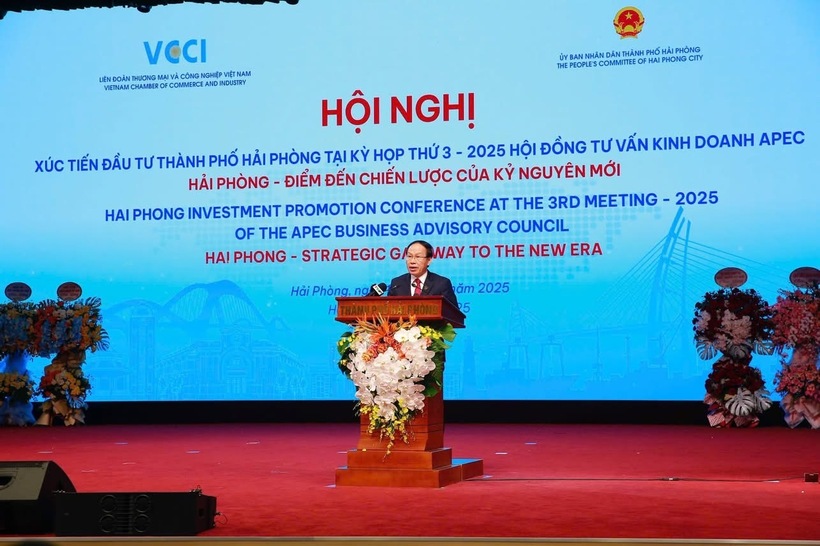 Ông Lê Tiến Châu, Bí thư Thành ủy Hải Phòng phát biểu tại hội nghị