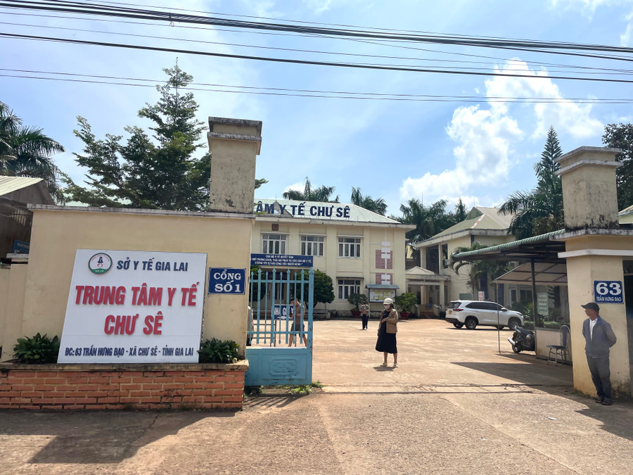 3 cán bộ tại Trung tâm Y tế Chư Sê bị khởi tố vì đánh bạc. Ảnh: Văn Ngọc 3-can-bo-tai-trung-tam-y-te-chu-se-da-bi-khoi-to-vi-danh-bac-anh-van-ngoc.jpg