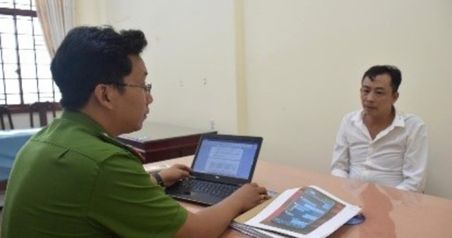 Khởi tố "tú ông" môi giới, ăn chia tiền bán dâm ở Vĩnh Long