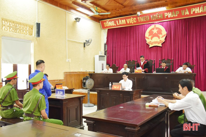 Ngày 24/9, Tòa án Nhân dân tỉnh mở phiên toà sơ thẩm hình sự xét xử bị cáo Bùi Đức Sơn về tội “Giết người”. bqbht_br_dsc-0884-copy.jpg