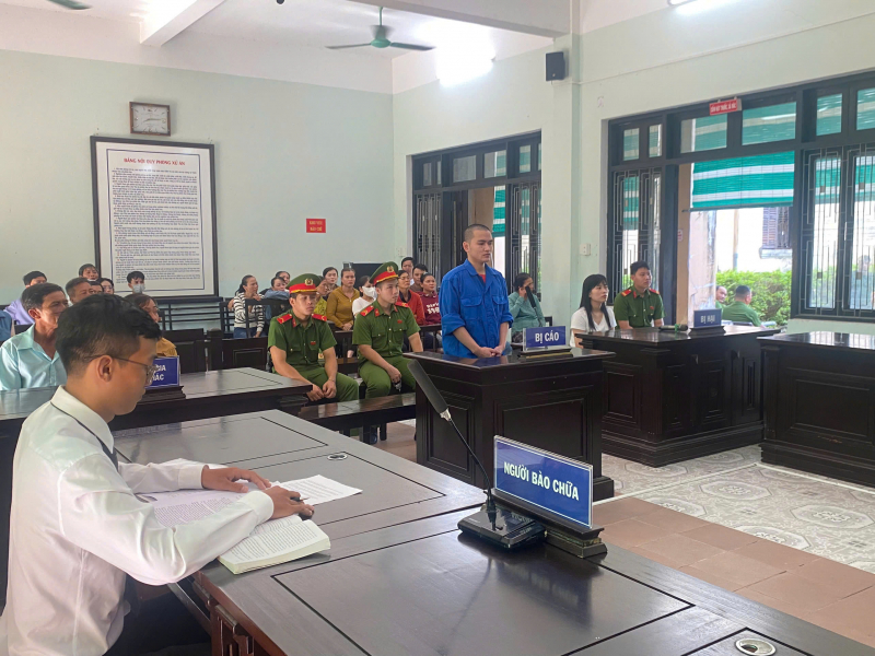 Bế tắc, người cha đầu độc con gái sơ sinh bằng thuốc diệt chuộc -0