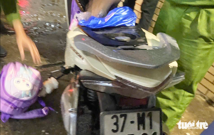 nhảy cầu - Ảnh 2.