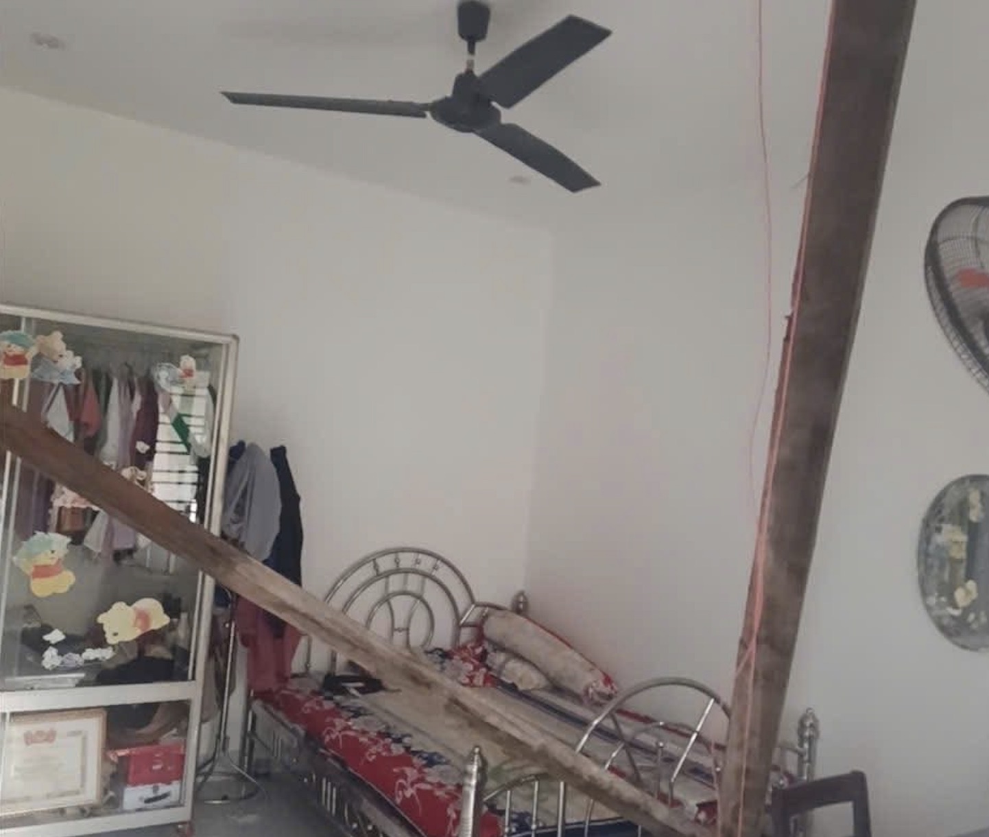 Người đàn ông ở Gia Lai tử vong hy hữu trong cơn bão số 13 Kalmeagi - Ảnh 1.