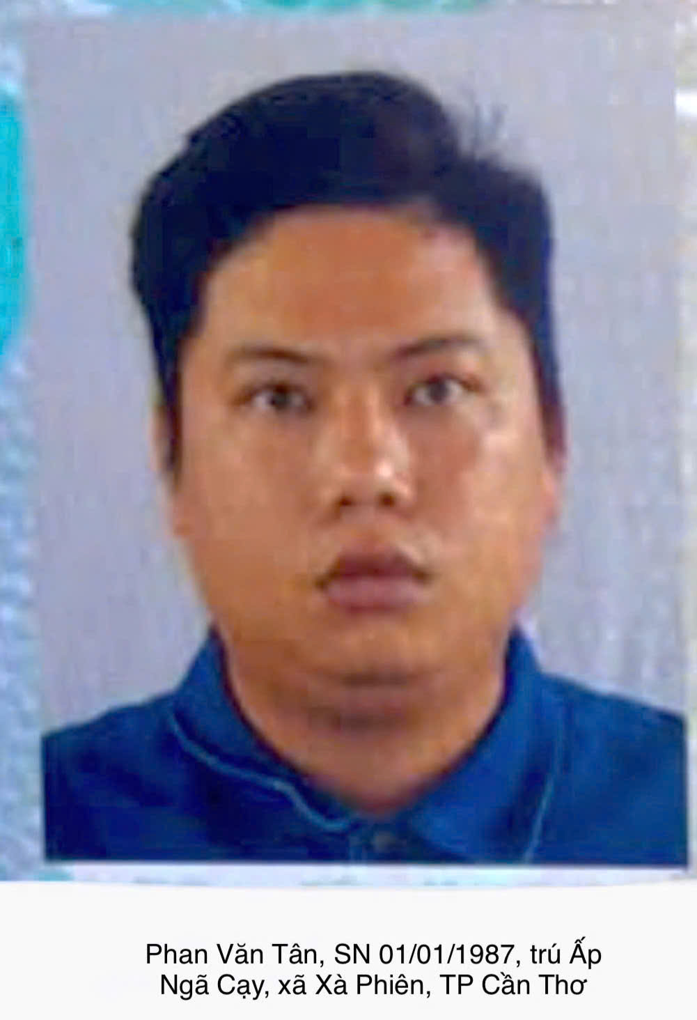 Truy tìm 5 đối tượng mua bán "thiên thạch", ném bột ớt rồi cướp 1,5 tỷ đồng - Ảnh 3.