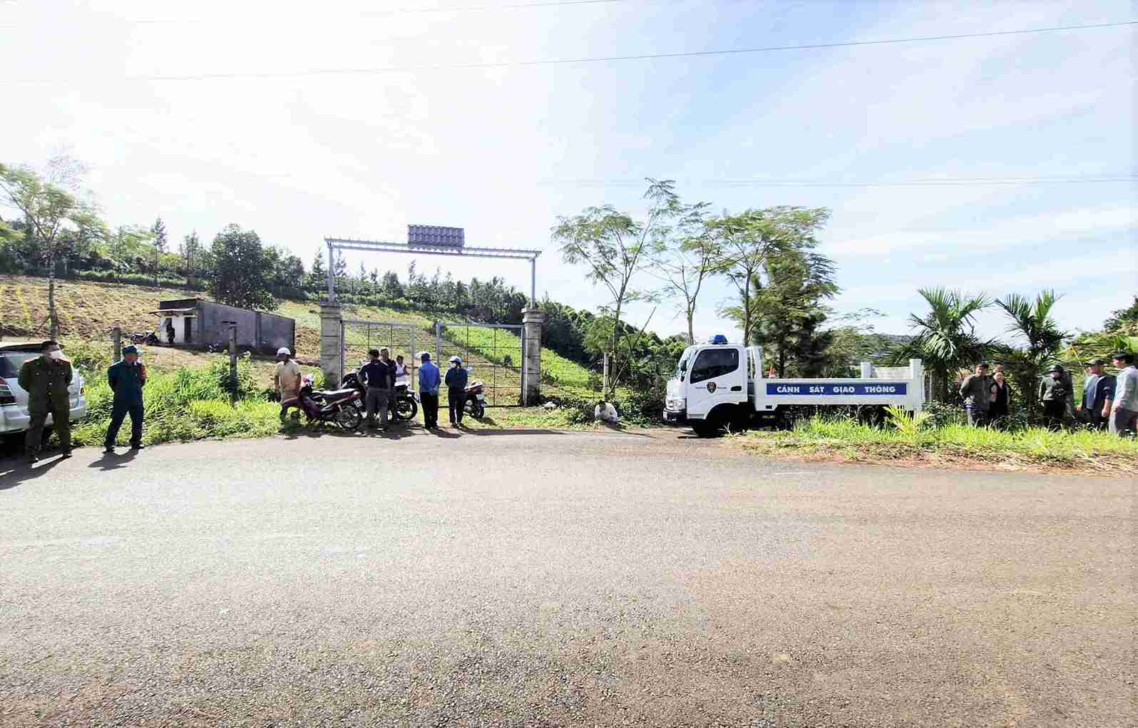 Thanh niên ở Lâm Đồng được phát hiện tử vong cạnh xe máy bên lề đường