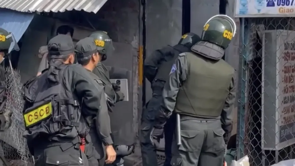 cai nghiện bắt buộc,chống người thi hành,tấn công công an,cần thơ