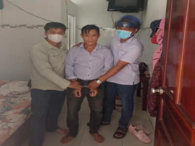 Ảnh minh họa: Bắt người đàn ông bị truy nã vì giật dây chuyền vàng