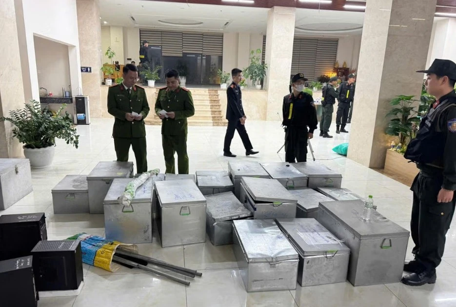 Ảnh minh họa: Bắt trùm ‘cát lậu’ Quảng Ninh, thu giữ nhiều vũ khí quân dụng và ma