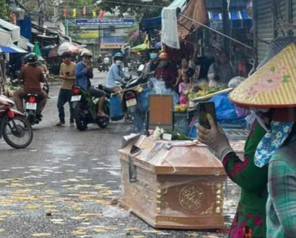 Ảnh minh họa: Thông tin mới nhất vụ mang quan tài đ
