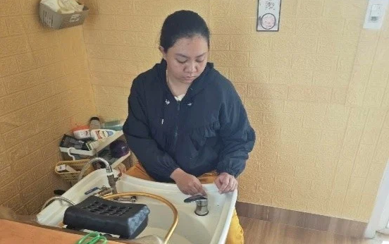 Ảnh minh họa: Nữ chủ tiệm gội đầu ở Lâm Đồng tráo đổi dây chuyền vàng của khách