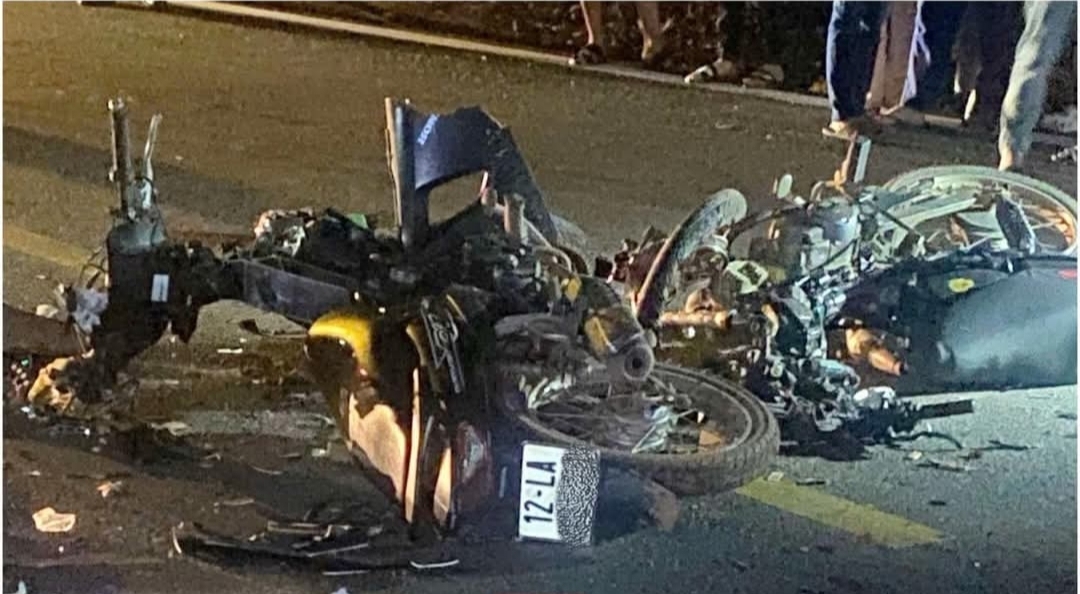 Ảnh minh họa: Hai xe mô tô đấu đầu trong đêm trên QL4B qua Lạng Sơn, 4 thanh