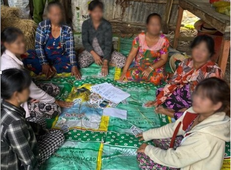 Ảnh minh họa: Công an xã Long Phú bắt quả tang 7 đối tượng nam nữ “làm điều