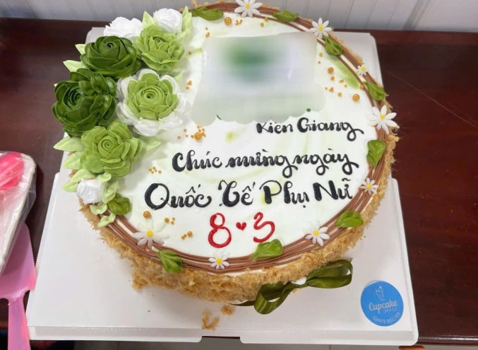 Ảnh minh họa: 63 người nghi ng;ộ đ;ộc sau ăn bánh kem