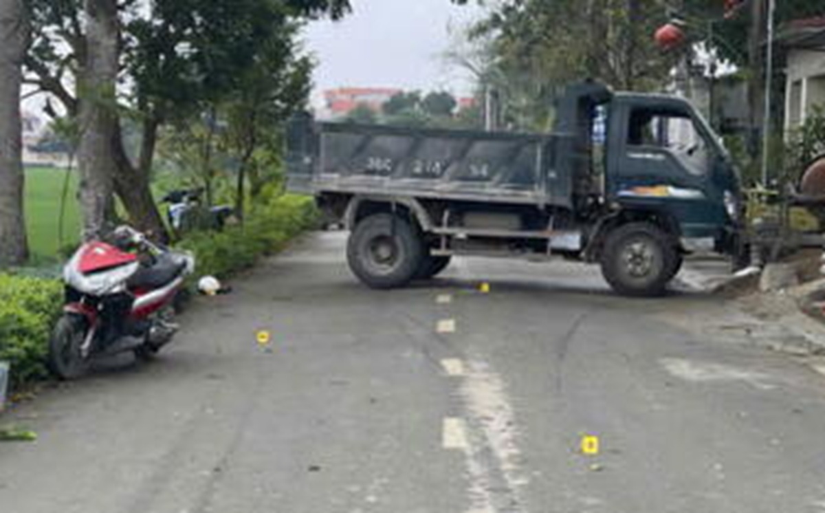 Ảnh minh họa: Ô tô tải quay ngang đường khiến 2 phụ nữ ra đi mãi mãi