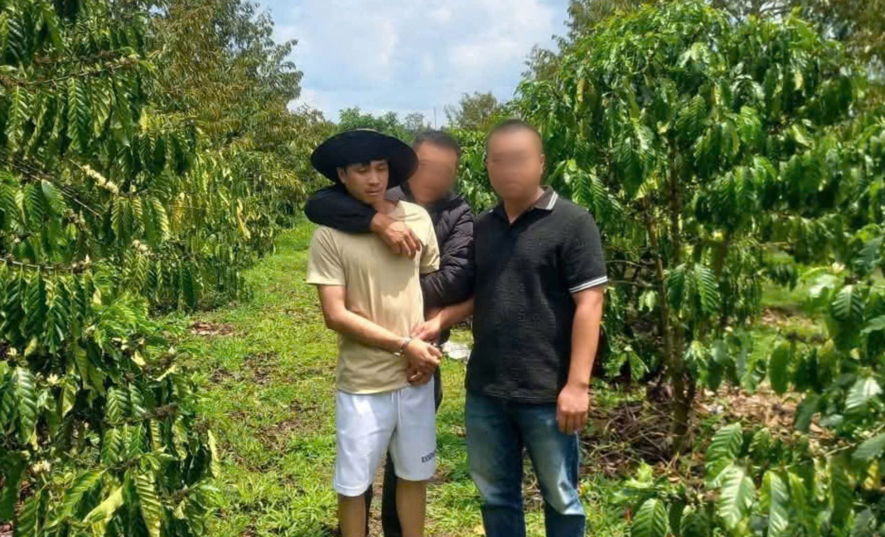 Ảnh minh họa: Công an Lâm Đồng bắt đối tượng hiếp dâm trẻ em trốn truy nã