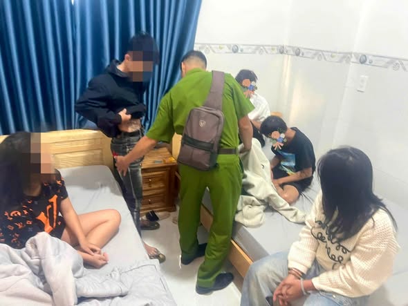 Ảnh minh họa: Kiểm tra nhà nghỉ, phát hiện vụ “Hap diem người dưới 16 tuổi”