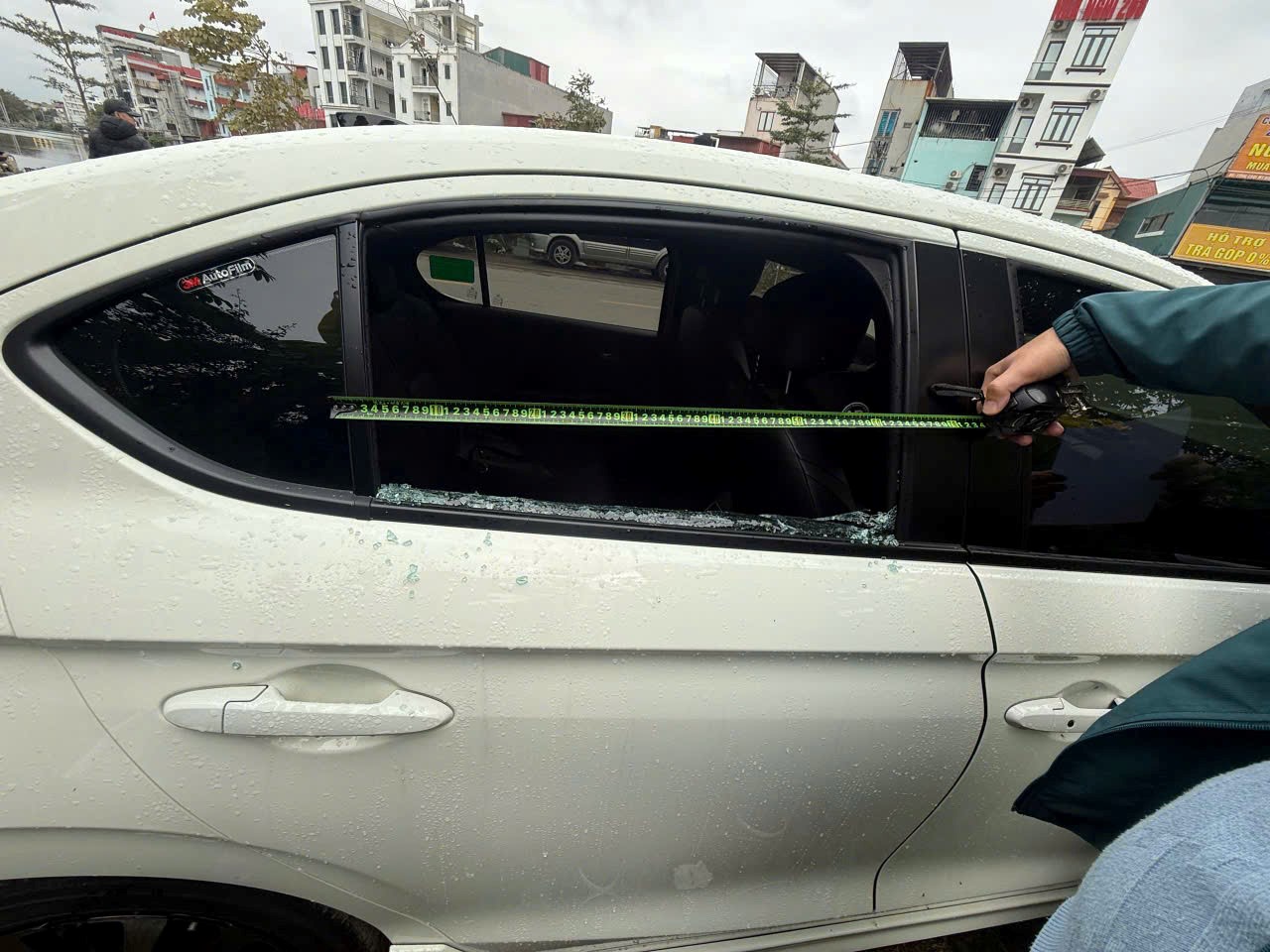 Ảnh minh họa: Công an tỉnh Bắc Ninh tạm giữ thanh niên Lạng Sơn đ*p kính xe ô