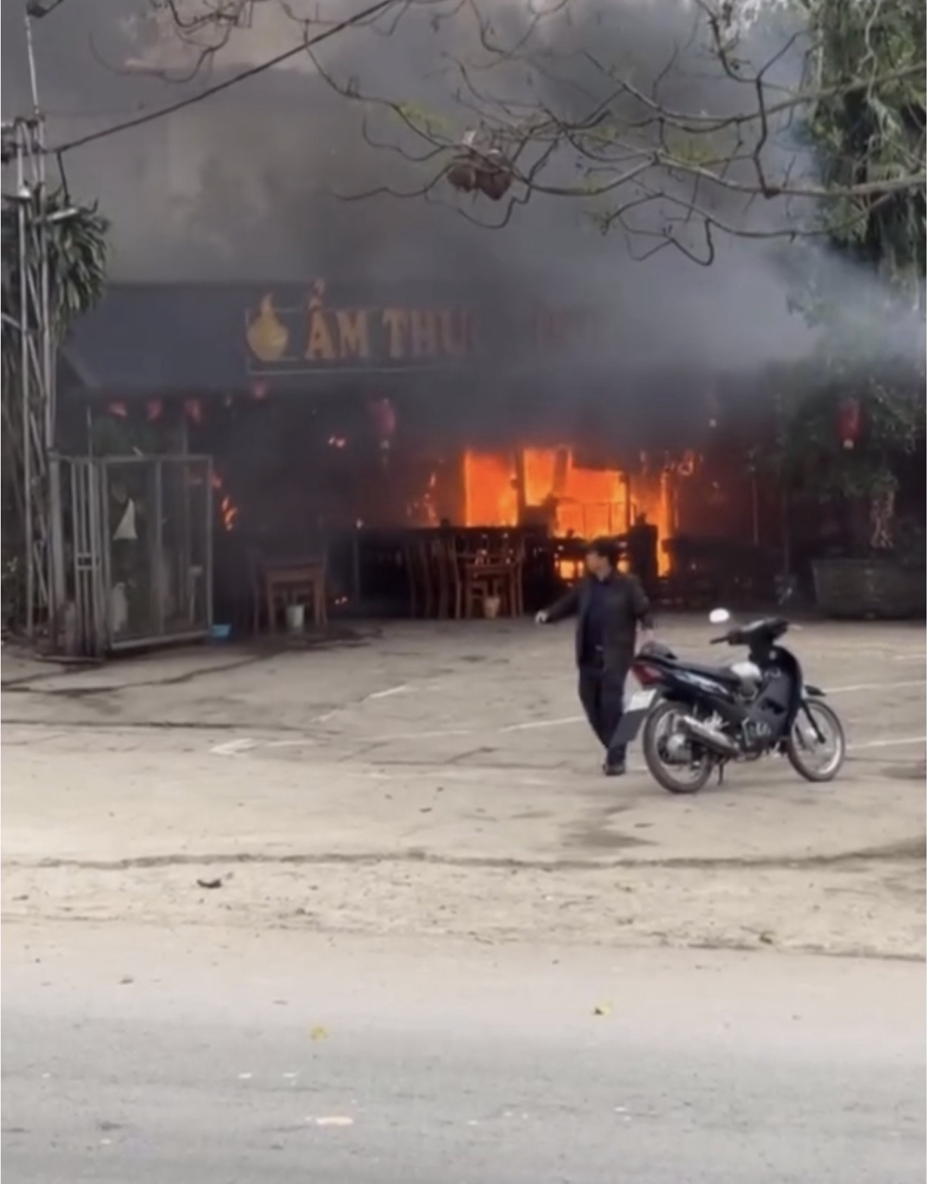 Ảnh minh họa: Video cháy quán cơm Tình Anh