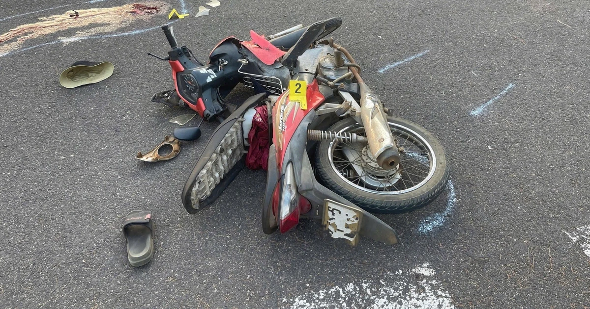 Ảnh minh họa: Va chạm với xe bán tải, c