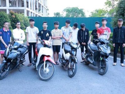 Ảnh minh họa: Nhóm đối tượng lái xe mang theo hung khí rượt đuổi nhau trên phố