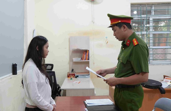 Ảnh minh họa: Bắt giam Triệu Thị Dung vì tổ chức livestream khiêu dâm trên mạng