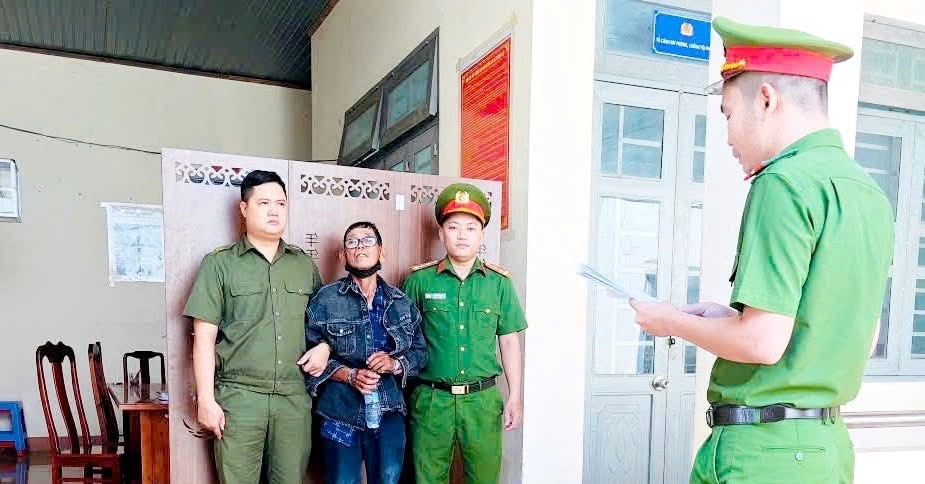 Ảnh minh họa: B;ắt tạm giam ‘Bình chôm’ có 19 t