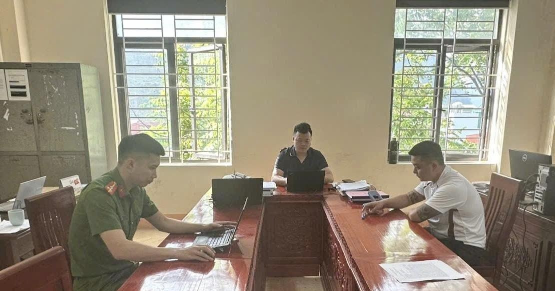 Ảnh minh họa: Bênh vợ, người đàn ông ném đá 5,8kg vào mặt người xúc phạm trên mạng