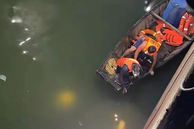 Ảnh minh họa: Nguyên nhân t;ử v;ong của đôi vợ chồng trẻ dưới hồ nước tại Đắk Lắk