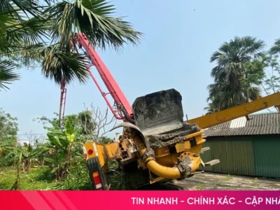 Ảnh minh họa: Bị cần bơm bê tông va trúng đầu, thợ xây dựng t