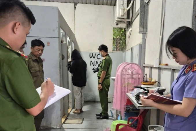 Ảnh minh họa: Hiện trường vụ rất gì và này nọ giữa b;é g;ái 13 tuổi và thanh