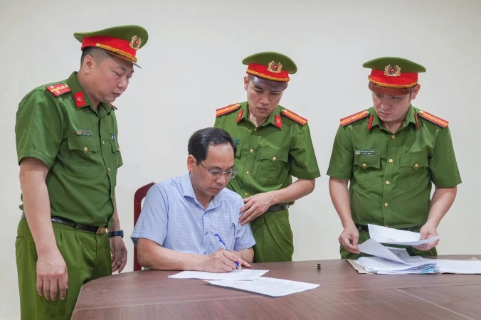 Ảnh minh họa: Giám đốc trung tâm bảo trợ xã hội bị bắt vì ‘ăn chặn’ tiền của