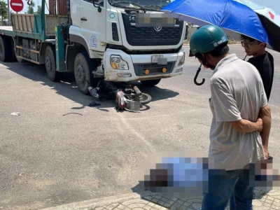 Ảnh minh họa: Va chạm với xe cẩu khi băng qua ngã tư, người đàn ông t