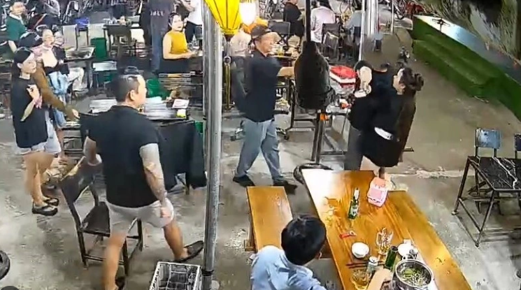 Ảnh minh họa: Truy tố đối tượng ch