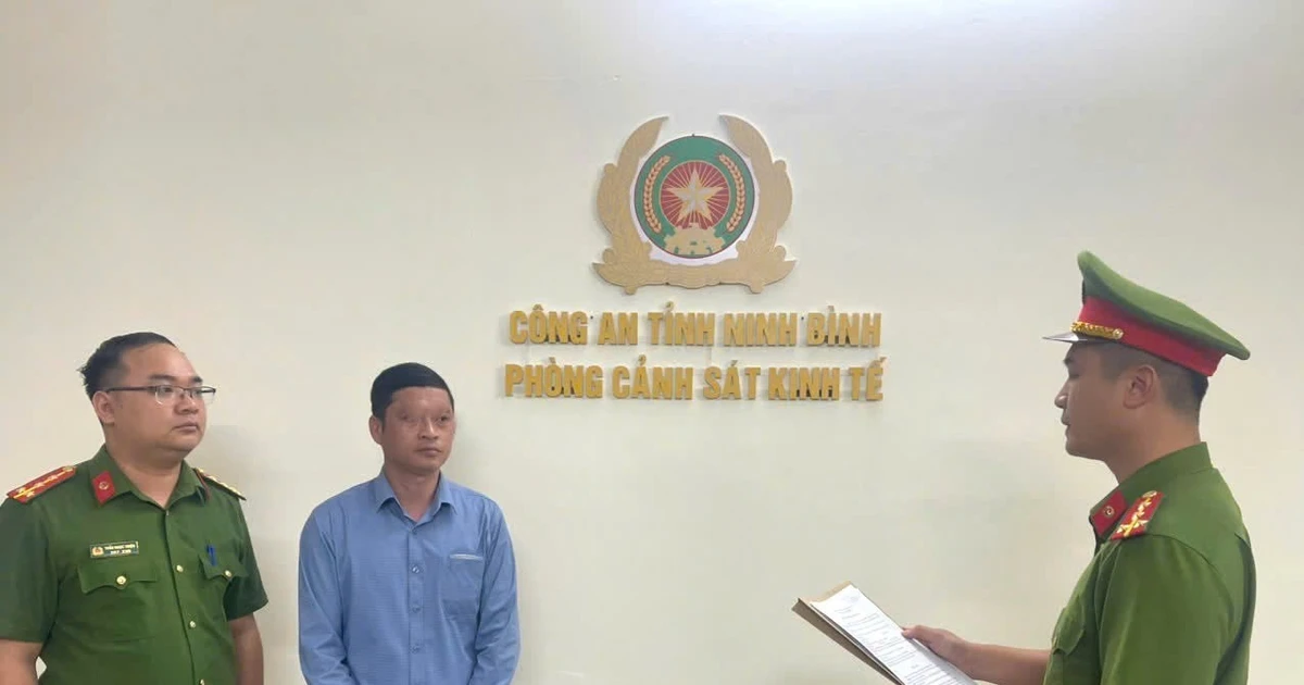 Ảnh minh họa: Khởi tố cựu cán bộ xã ở Ninh Bình bớt xén tiền hỗ trợ lũ