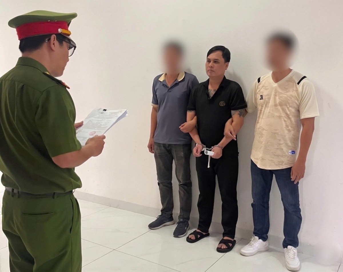 Ảnh minh họa: Triệt phá đường dây m;ôi gi;ới mạ;i d;âm tr;ực tuyến.